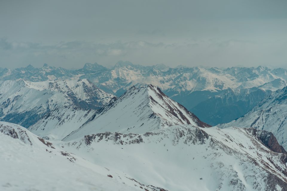 hans-ott-xzygzr-i2Ys-unsplash